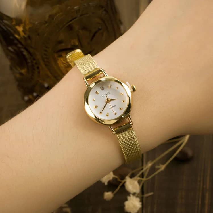 Women's Gold Casual Quartz Watch - Stainless Steel Mesh Band, Elegant Dress Style, Perfect for Ladies - Image 5