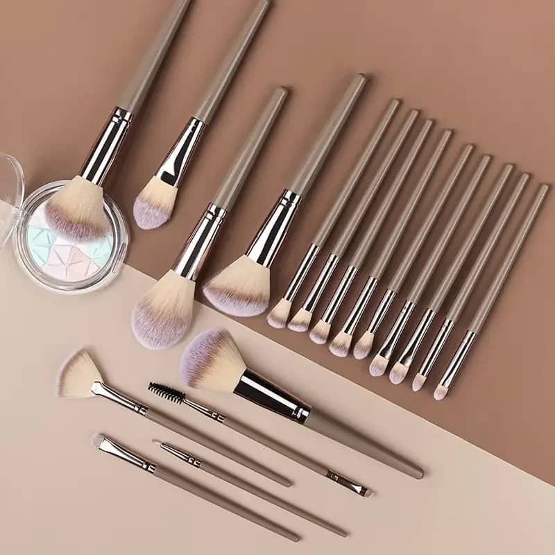Professional 3-20PCS Makeup Brush Set for Women - Soft Fluffy Nylon Kabuki Foundation, Eyeshadow, Concealer, Blending, Blush Beauty Tools with ABS Plastic Handles - Image 6