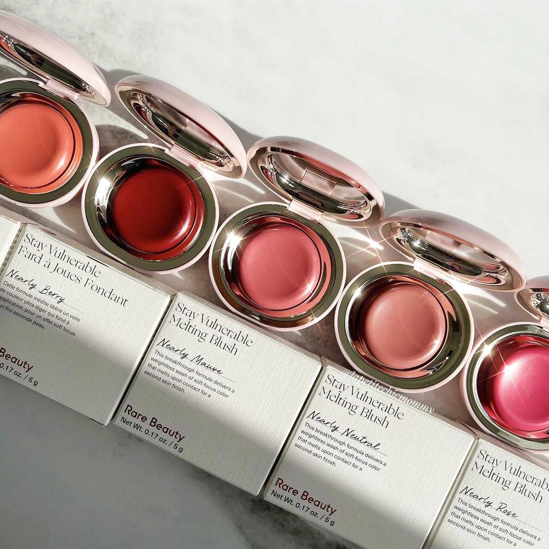 Rare Beauty Matte Lasting Blurred Bouncy Melting Blush - Cushiony Cream-to-Powder, Sweat & Humidity Resistant Liquid Formula for Natural Glow - Image 5