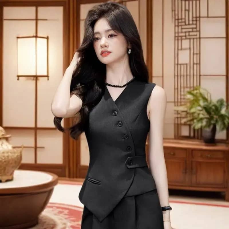 Elegant Women's Polyester Suit Vest - Sleeveless, Button Detail, Commute Style, Slim Fit for Autumn 2025 - Image 3