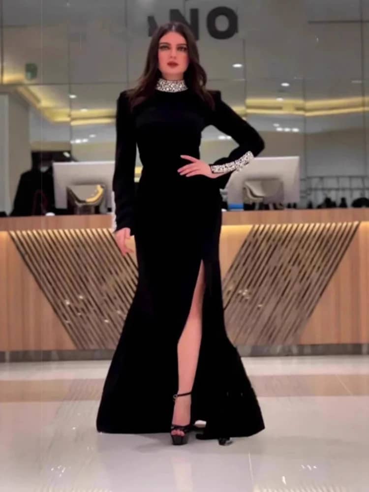 Women's Elegant Sequins Evening Dress - Luxurious Crew Neck, High Waist Split Maxi Gown for Prom, Parties, and Special Occasions - Image 5