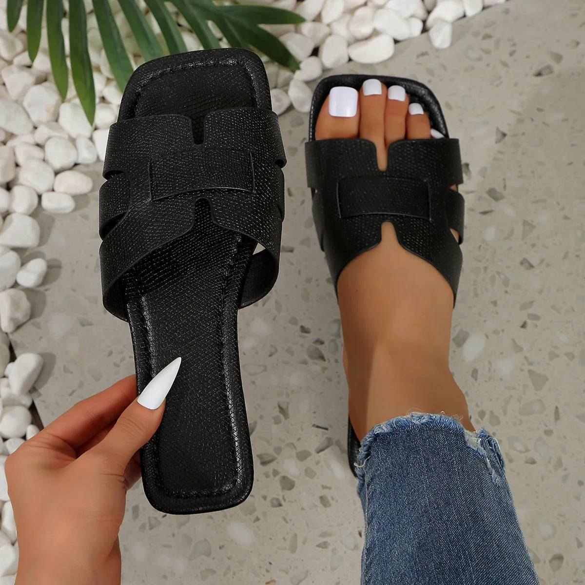 Women's Summer Fashion Flat Sandals - Comfortable Slip-On Square Toe Open-Toe Design, Stylish Everyday Wear Slippers for Women - Image 3