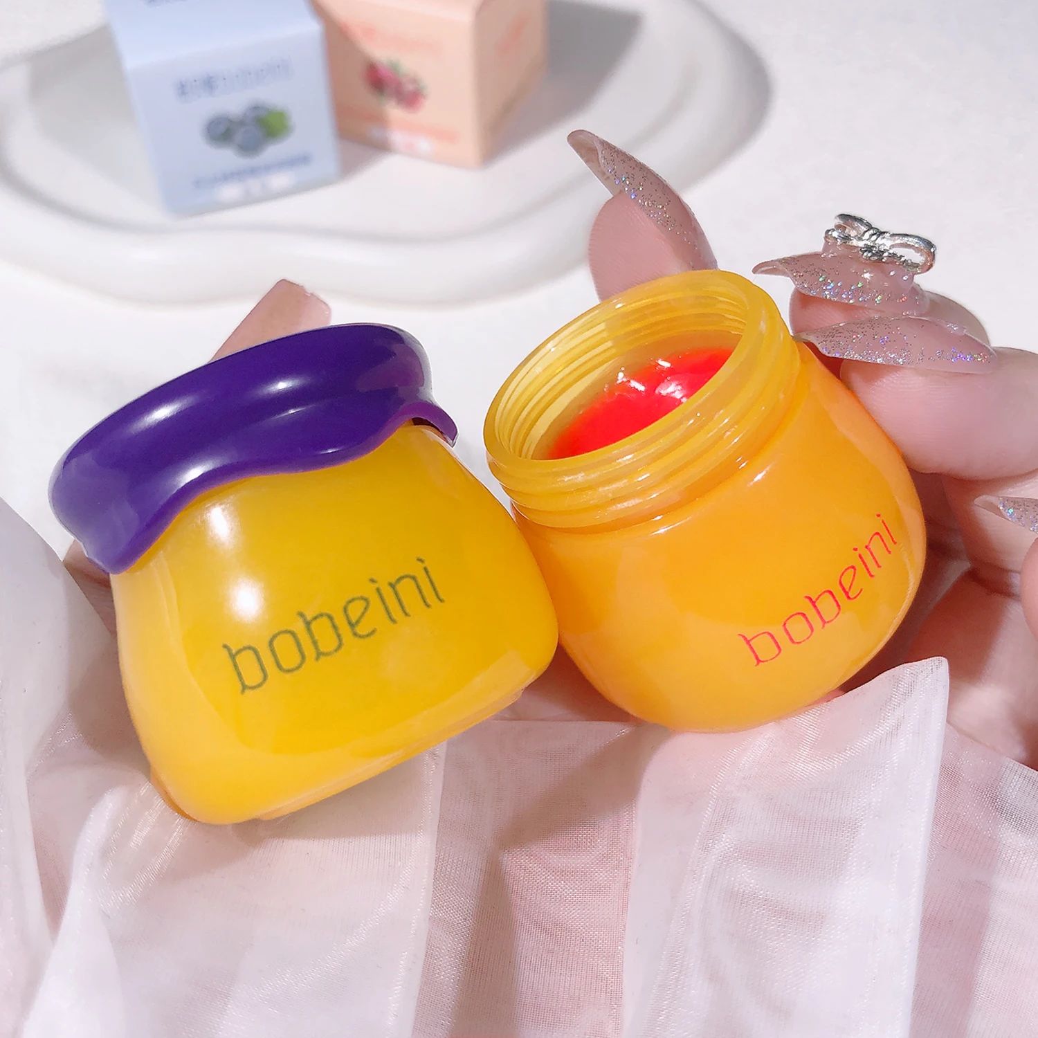 Bobeini Small Honeypot Lip Mask for Intense Hydration - Moisturizing Balm Prevents Dryness, Cracking, Peeling & Fading Lip Wrinkles thumbnail 4