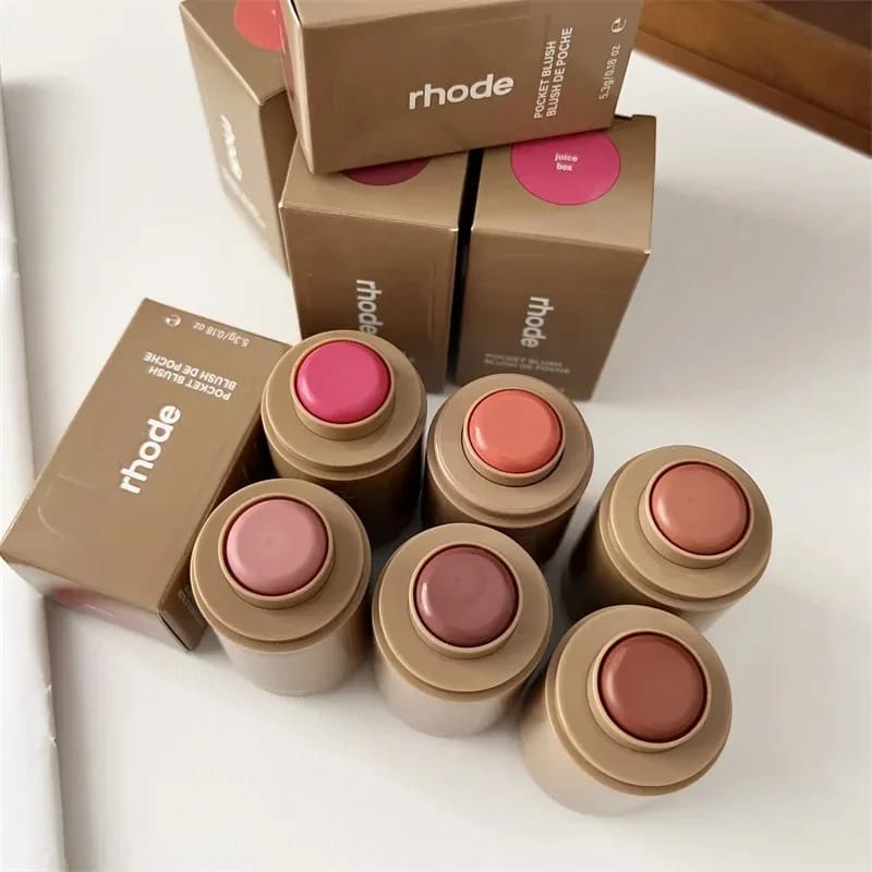 Limited Edition Brand Moisturizing Lip Gloss - Espresso, Raspberry Jelly, Lemontini Shades - Transparent Lip Glaze for a Natural Shine thumbnail 4