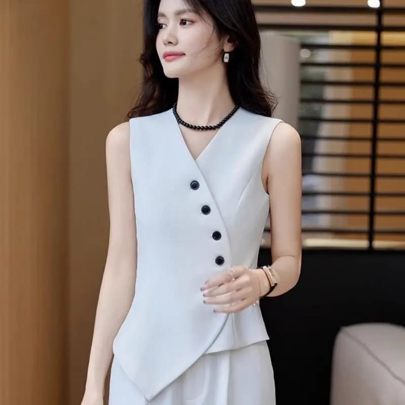 Elegant Women's Polyester Suit Vest - Sleeveless, Button Detail, Commute Style, Slim Fit for Autumn 2025 thumbnail 4