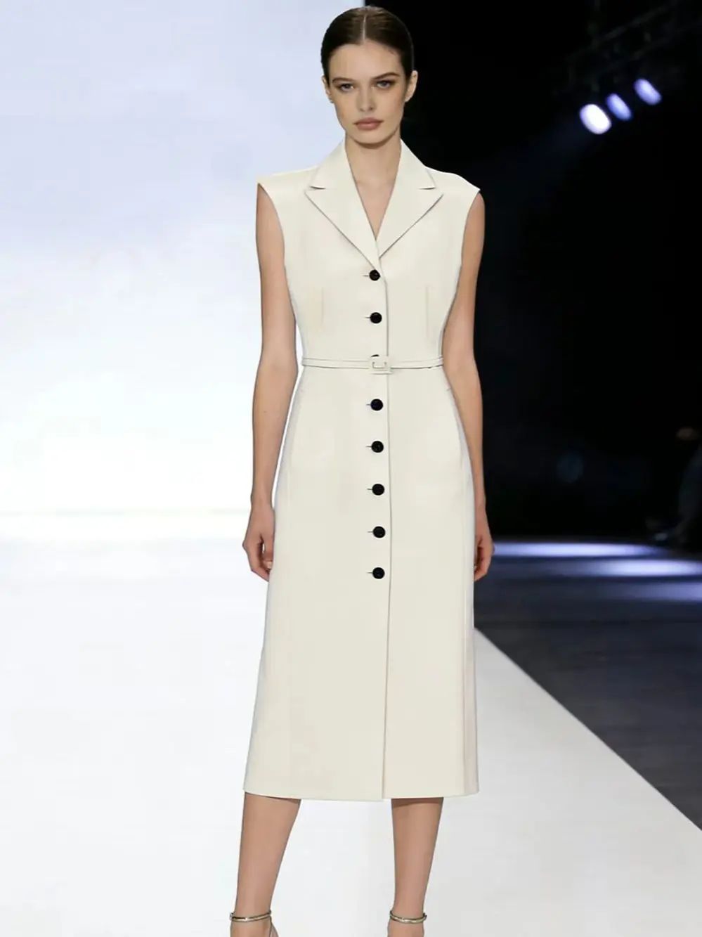 Elegant Sleeveless Summer Dress with Belt - Lightweight Cotton-Silk Blend for Women - Image 1