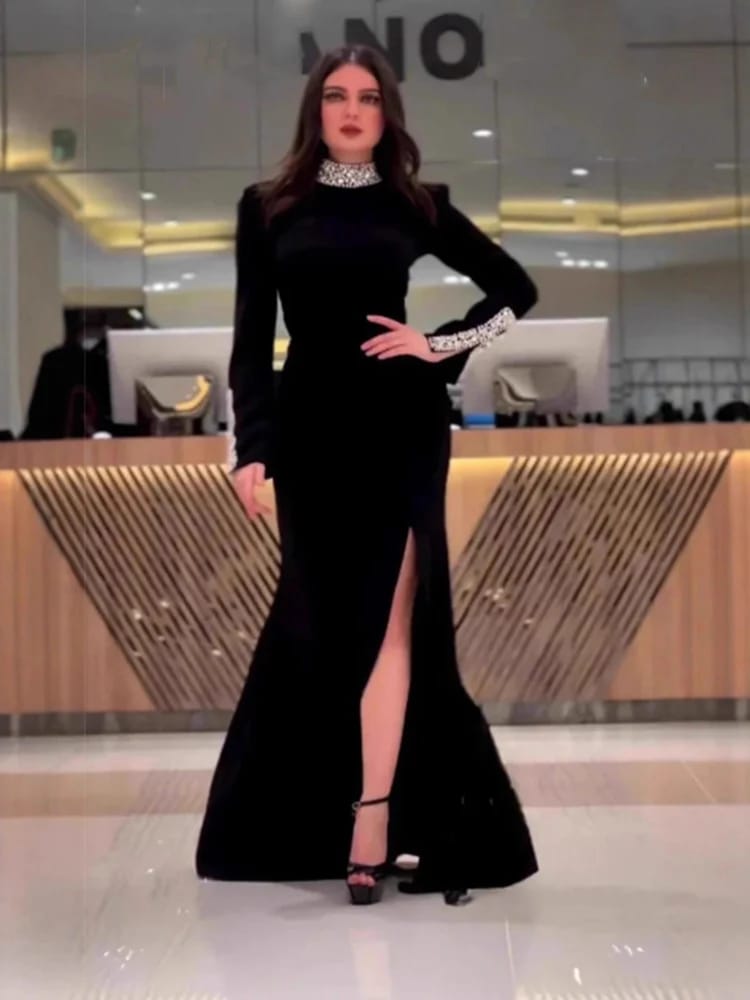 Women's Elegant Sequins Evening Dress - Luxurious Crew Neck, High Waist Split Maxi Gown for Prom, Parties, and Special Occasions thumbnail 5