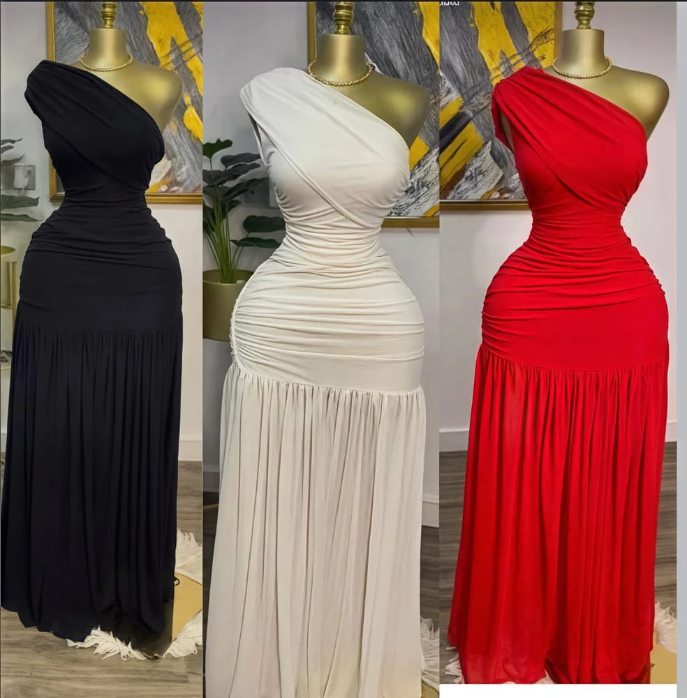Elegant Women's Maxi Dress: Sexy Off-Shoulder One-Sleeve Mesh Slit Design for Parties, Holidays, and Club Nights thumbnail 1