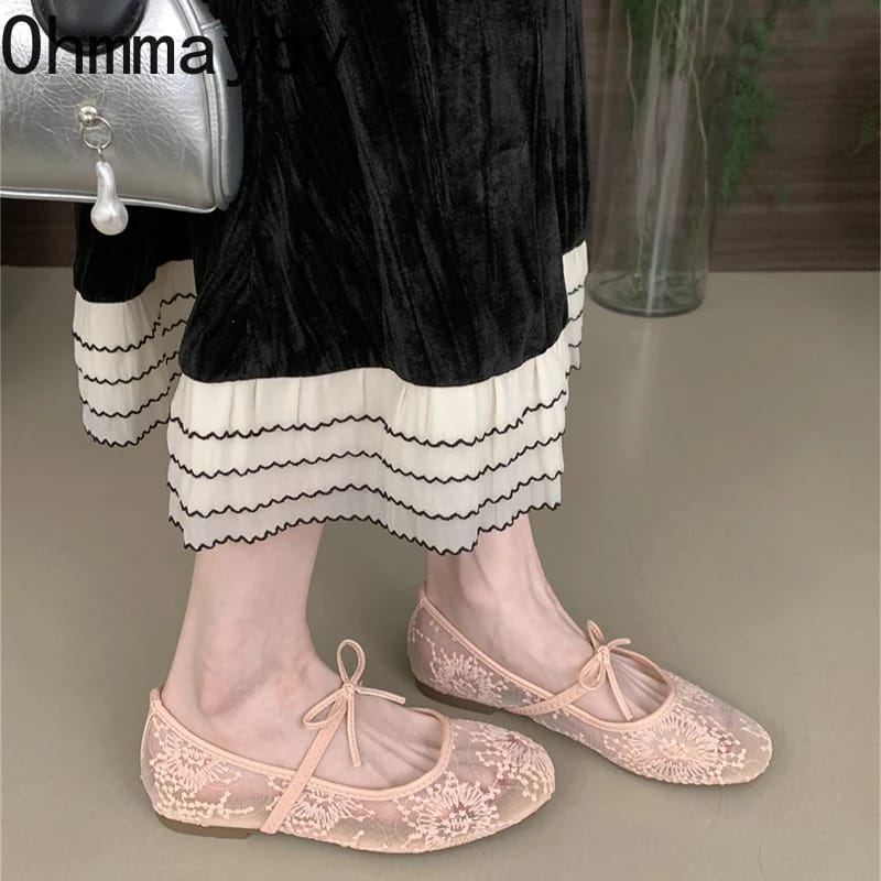 Women's Fashionable Lace Mary Jane Flats - Comfortable Slip-On Street Style Dress Shoes with Soft Sole for Everyday Wear thumbnail 4