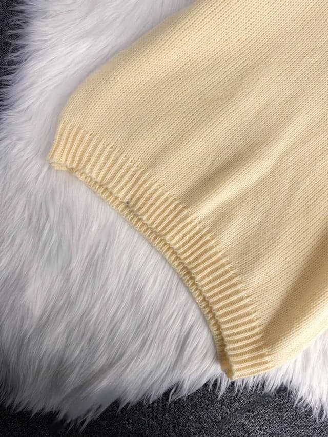 Women's V-Neck Short-Sleeve Sweater - Casual Solid Color Versatile Top for Spring/Summer Daily Commuting & Dates showcase 6