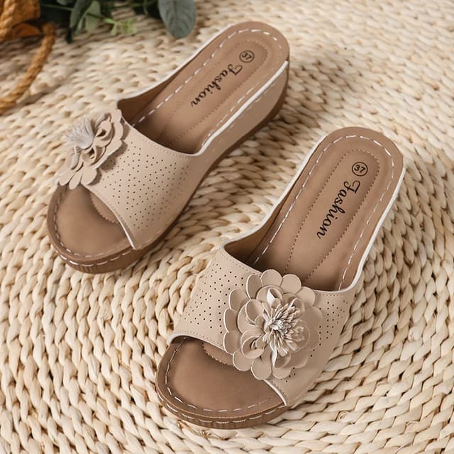 Retro Flower Wedge Slippers for Women - Summer Platform Sandals with Thick Anti-Slip Sole, Perfect for Beach and Outdoor Wear showcase 9