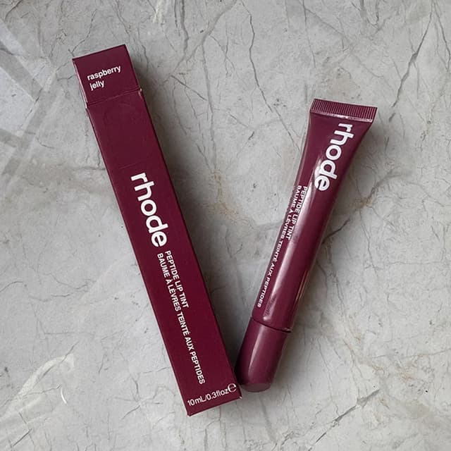 iPhone 17 Lip Glosses: Plumping Moisturizing Lip Glaze Essence Gel Oil for Girls, Long-Lasting Nourishing Lipstick Care showcase 3