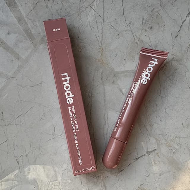 iPhone 17 Lip Glosses: Plumping Moisturizing Lip Glaze Essence Gel Oil for Girls, Long-Lasting Nourishing Lipstick Care showcase 9