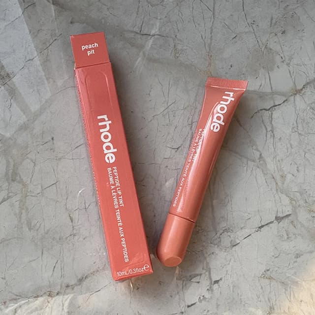 iPhone 17 Lip Glosses: Plumping Moisturizing Lip Glaze Essence Gel Oil for Girls, Long-Lasting Nourishing Lipstick Care showcase 5