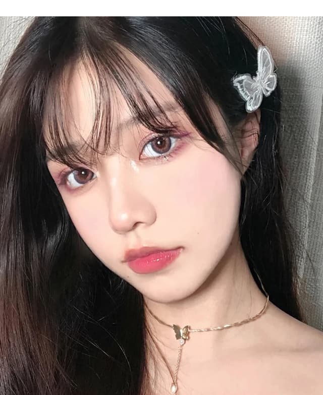 3PCS Crystal Jelly Lip Gloss Set - Color Changing & Glitter Transparent Glass Lip Oil for Moisturizing, Non-Greasy, Long-Lasting Shine showcase 6