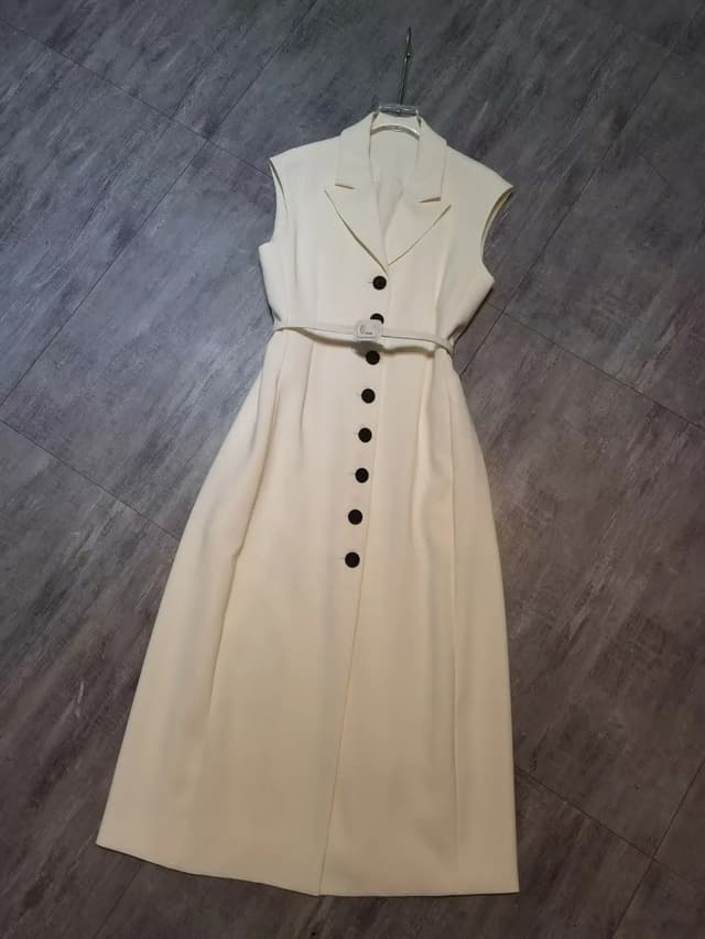 Elegant Sleeveless Summer Dress with Belt - Lightweight Cotton-Silk Blend for Women showcase 9