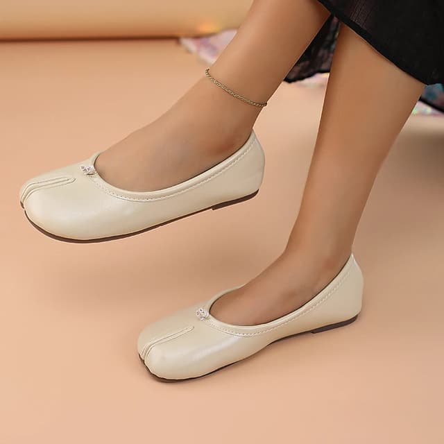 2025 Women's Leather Toe Separator Loafers - Comfortable Slip-On Breathable Casual Flat Shoes for Everyday Wear showcase 2