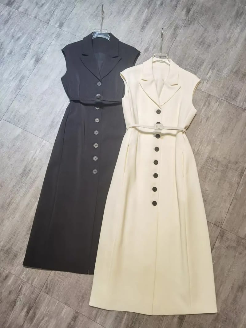 Elegant Sleeveless Summer Dress with Belt - Lightweight Cotton-Silk Blend for Women showcase 2