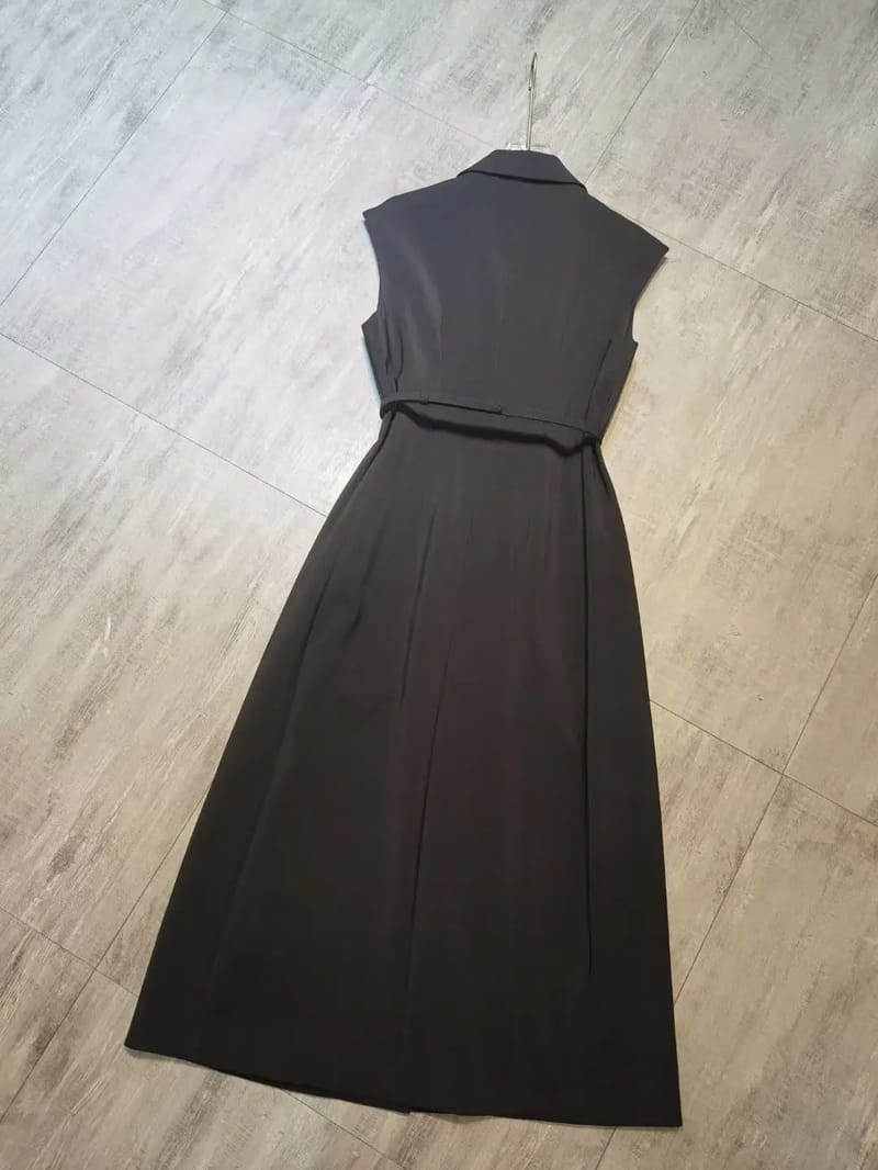 Elegant Sleeveless Summer Dress with Belt - Lightweight Cotton-Silk Blend for Women showcase 5