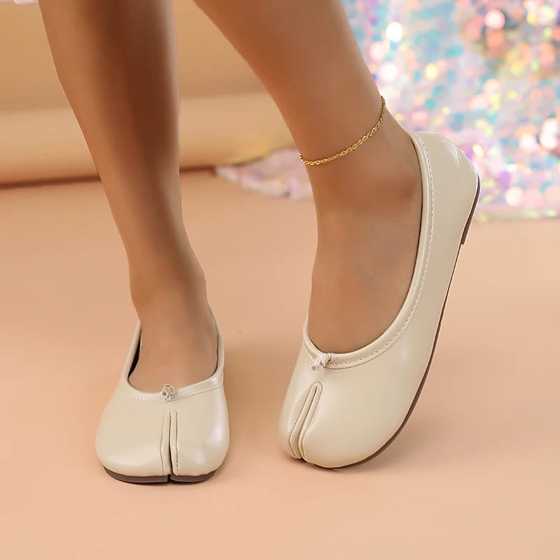 2025 Women's Leather Toe Separator Loafers - Comfortable Slip-On Breathable Casual Flat Shoes for Everyday Wear showcase 5