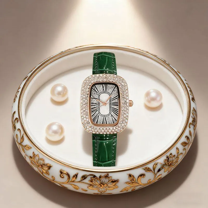 Luxury Women’s Starry Dial Watch Green Fashion Alloy Diamond Ladies Wristwatch Elegant Minimalist Timepiece thumbnail 5