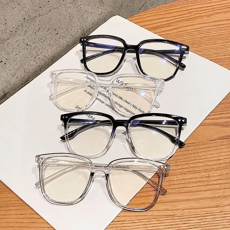 Korean Style Blue Light Blocking Glasses Anti Radiation Computer Glasses Fashion Eyeglass Frame for Men and Women showcase 2