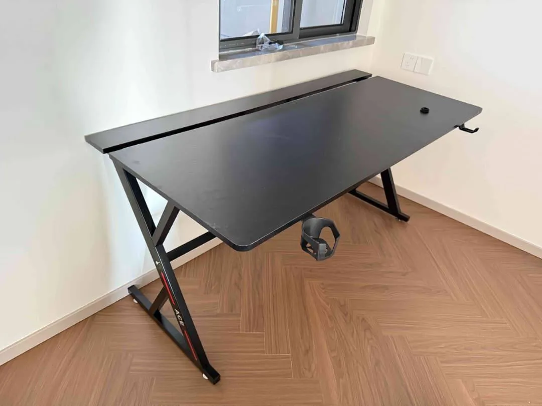 Modern Ergonomic Z-Leg Gaming Desk with Wide Carbon Fiber Texture Desktop and Cup Holder showcase 3
