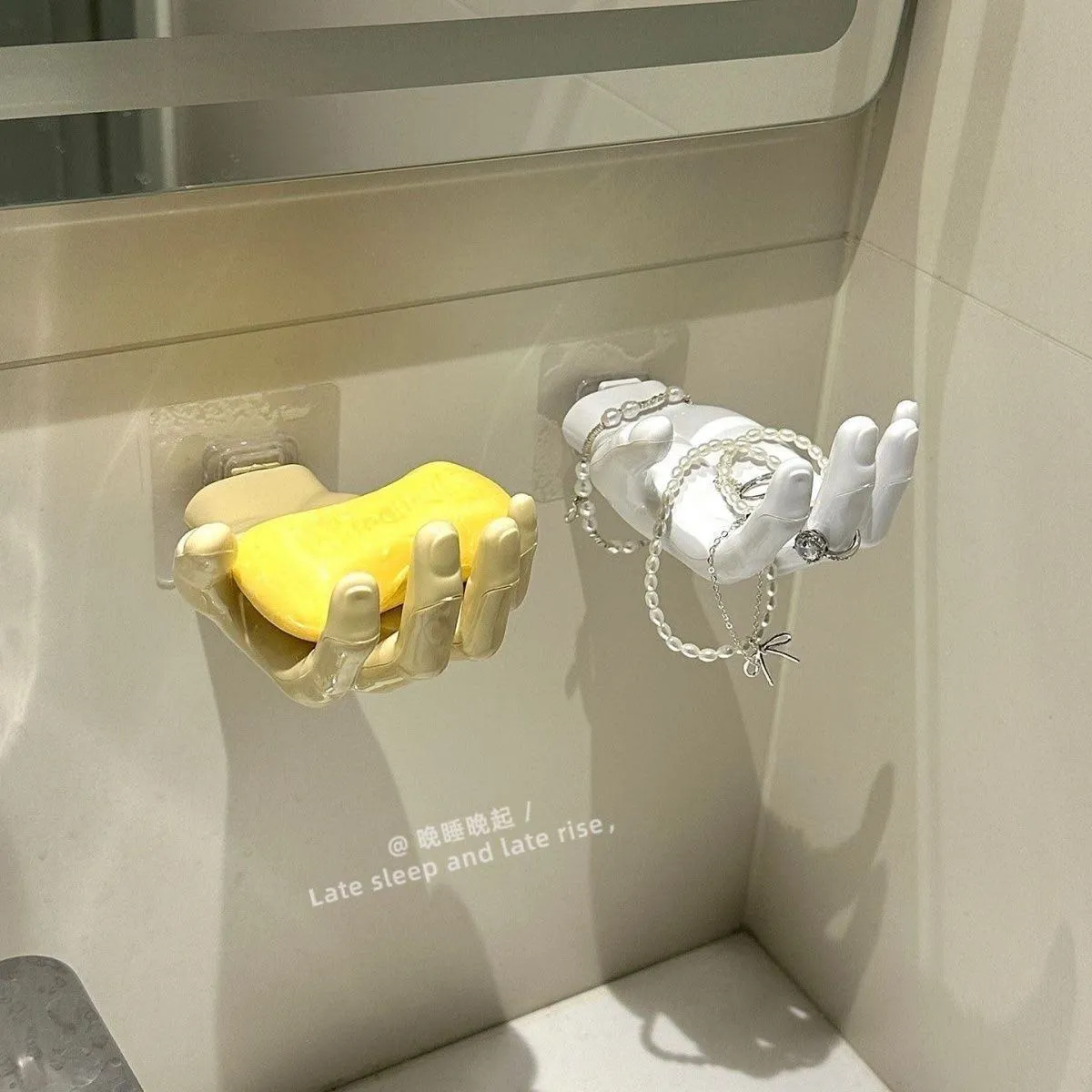 Creative Hand-Shaped Soap Dish – Wall-Mounted No-Drill Soap Holder & Storage Rack showcase 2