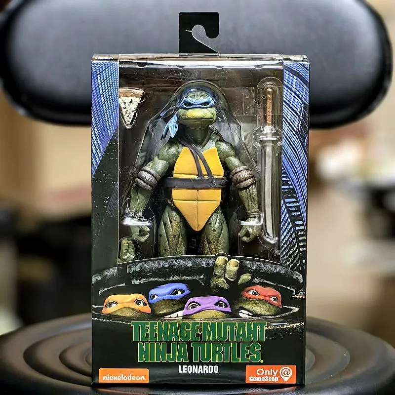 NECA Teenage Mutant Ninja Turtles 1990 Movie Edition - 7" Scale Action Figure - TMNT Limited Edition Collectible - Highly Detailed & Fully Poseable Model thumbnail 5