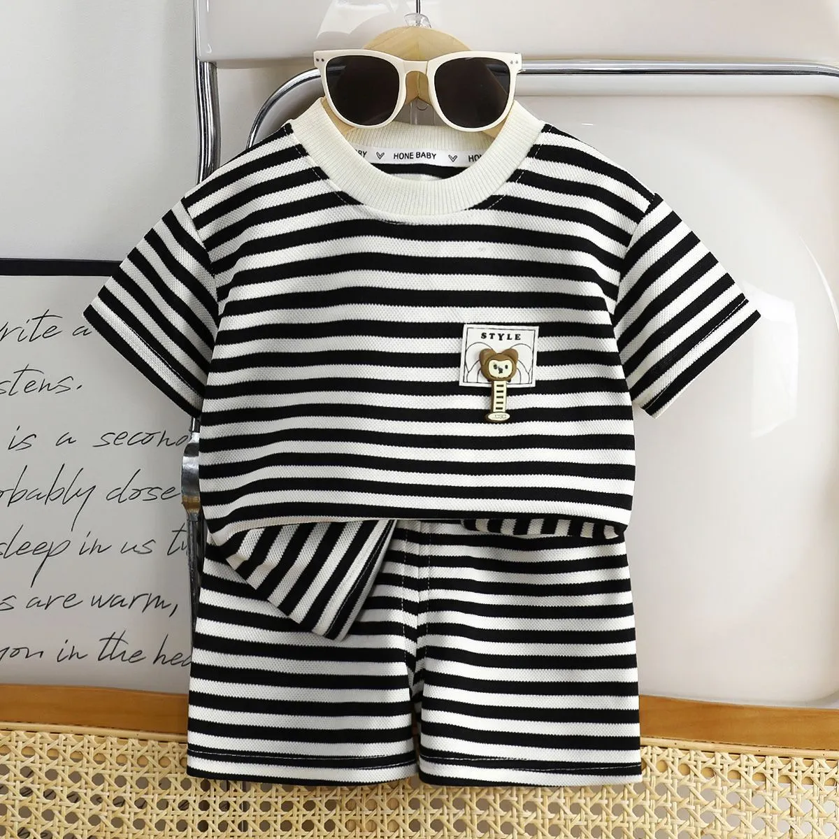 ​[2026 New Arrival] Kids Summer Striped Fashion Set - Trendy Korean Style Short Sleeve & Shorts 2-Piece - Ultra-Soft Casual Outfit for Stylish Boys & Girls thumbnail 14