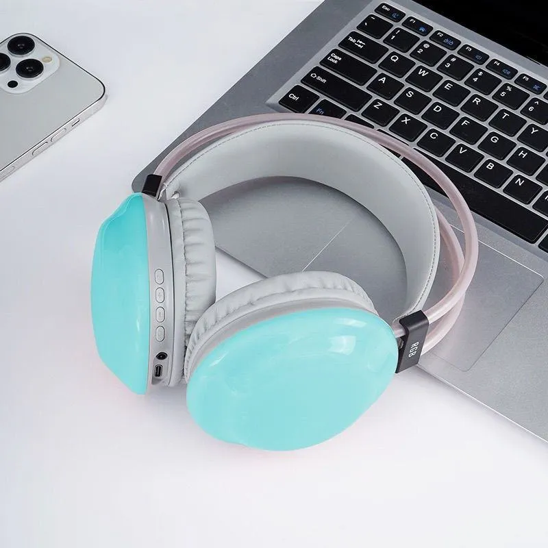 Fashionable RGB Wireless Bluetooth Gaming Headset Over-Ear with Colorful Lights, High-Quality Sound, and Long Battery Life thumbnail 3