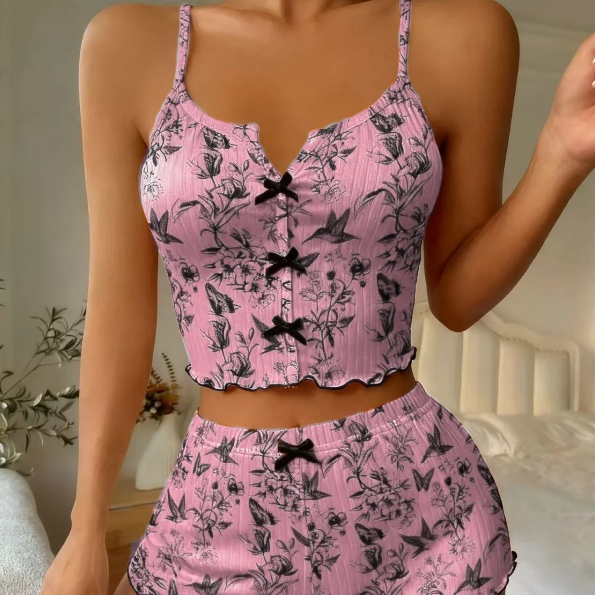 Women's Heart-Shaped Print Pajama Set - Contrast Color, Front Slit Suspender Sleepwear - Soft, Comfortable Nightwear for Home thumbnail 3