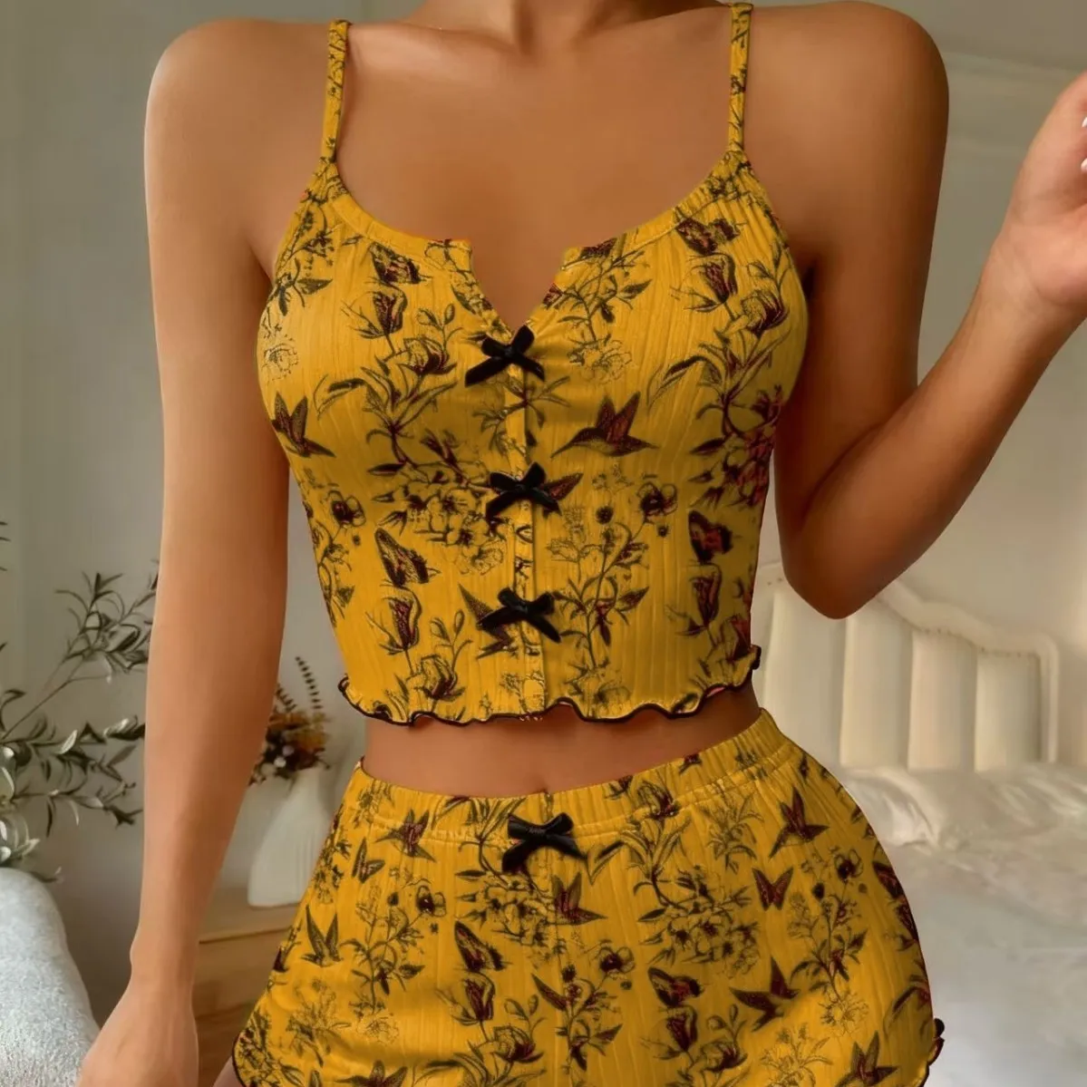 Women's Heart-Shaped Print Pajama Set - Contrast Color, Front Slit Suspender Sleepwear - Soft, Comfortable Nightwear for Home thumbnail 1