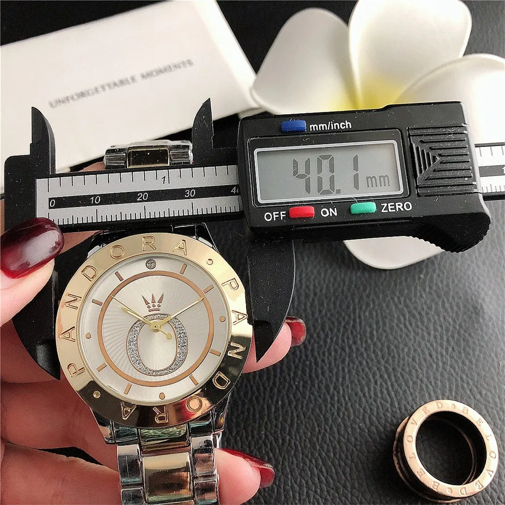 Men's Business Quartz Wrist Watch Elegant Striped Dial Stainless Steel Band Casual Fashion Timepiece for Men Wholesale showcase 11