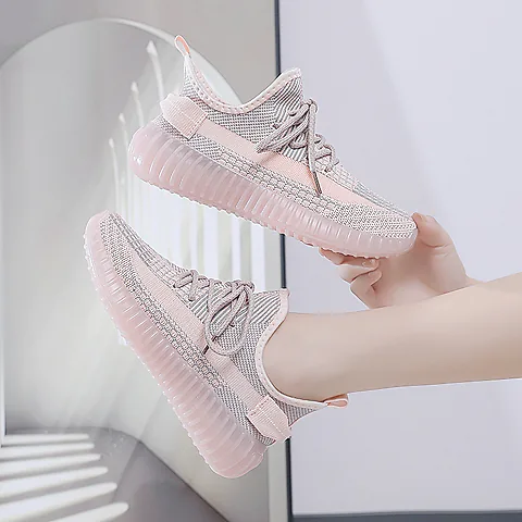 Women's Coconut Shoes 2024 New Flying Woven Jelly Sneakers - Korean Style Breathable Comfortable Casual Running Shoes for Students