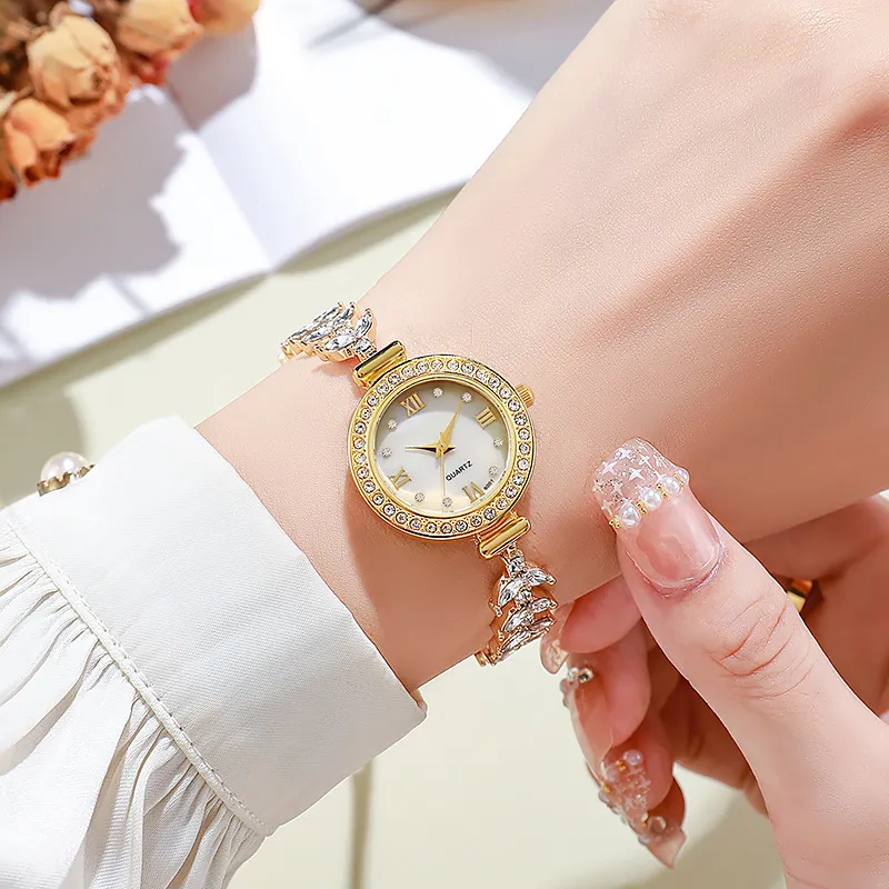 Women's Fashion Diamond Watch - Elegant Round Dial, Waterproof, Luxury Design, Stylish Wristwatch for Ladies thumbnail 1