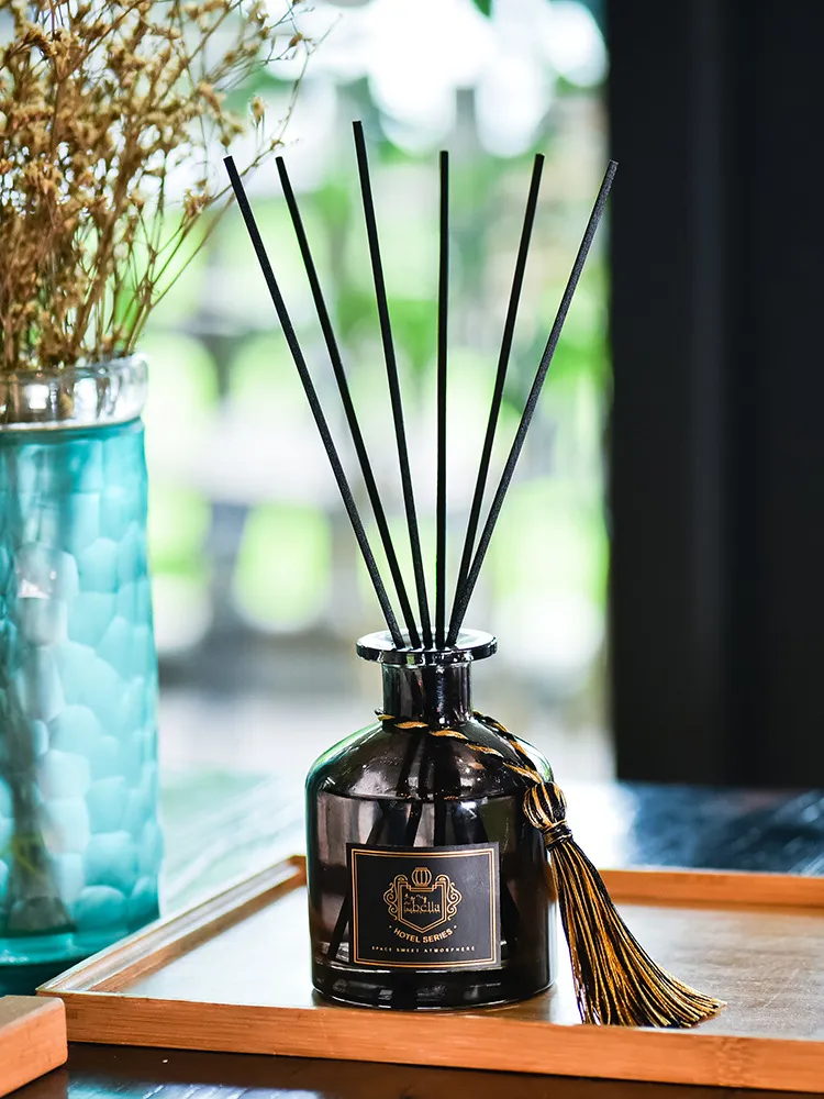 Home Air Freshener Diffuser Set - Fireless Aromatherapy Fragrance for Bedroom, Bathroom, Office - Essential Oil Aromatic Perfume Ornaments - 50ml showcase 9