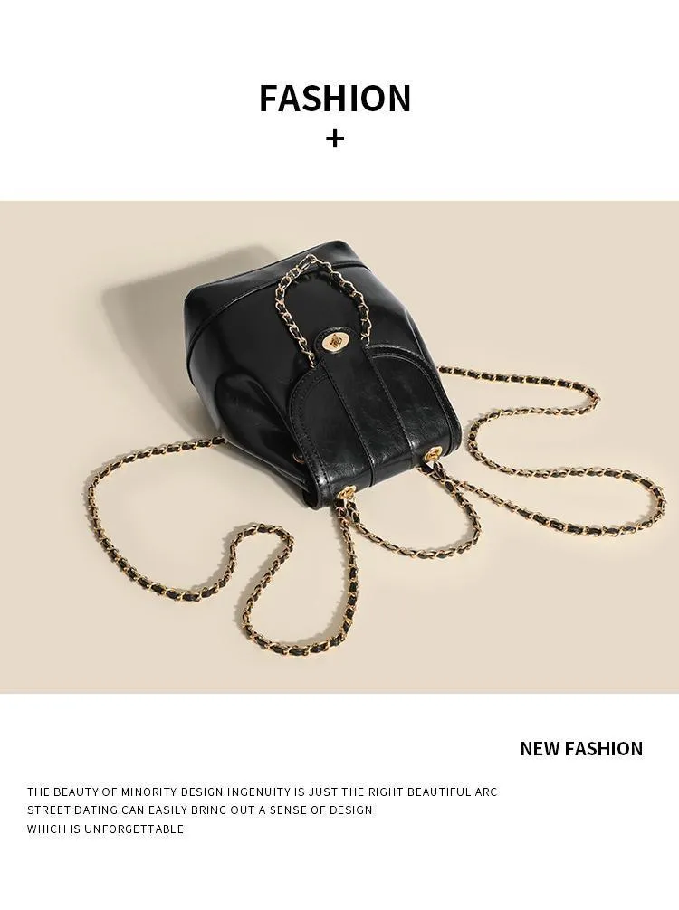 Women's Chain Shoulder Bag, Korean Style Crossbody Purse, Fashionable Travel Handbag for Girls and Ladies, Commuter Style showcase 6