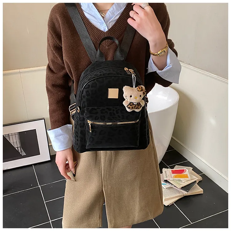 Leopard Print Backpack Lightweight Small Trendy Large Capacity Shoulder Bag Women's Travel Commute Bag showcase 15
