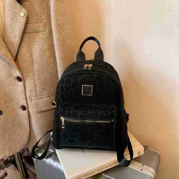Leopard Print Backpack Lightweight Small Trendy Large Capacity Shoulder Bag Women's Travel Commute Bag thumbnail 7