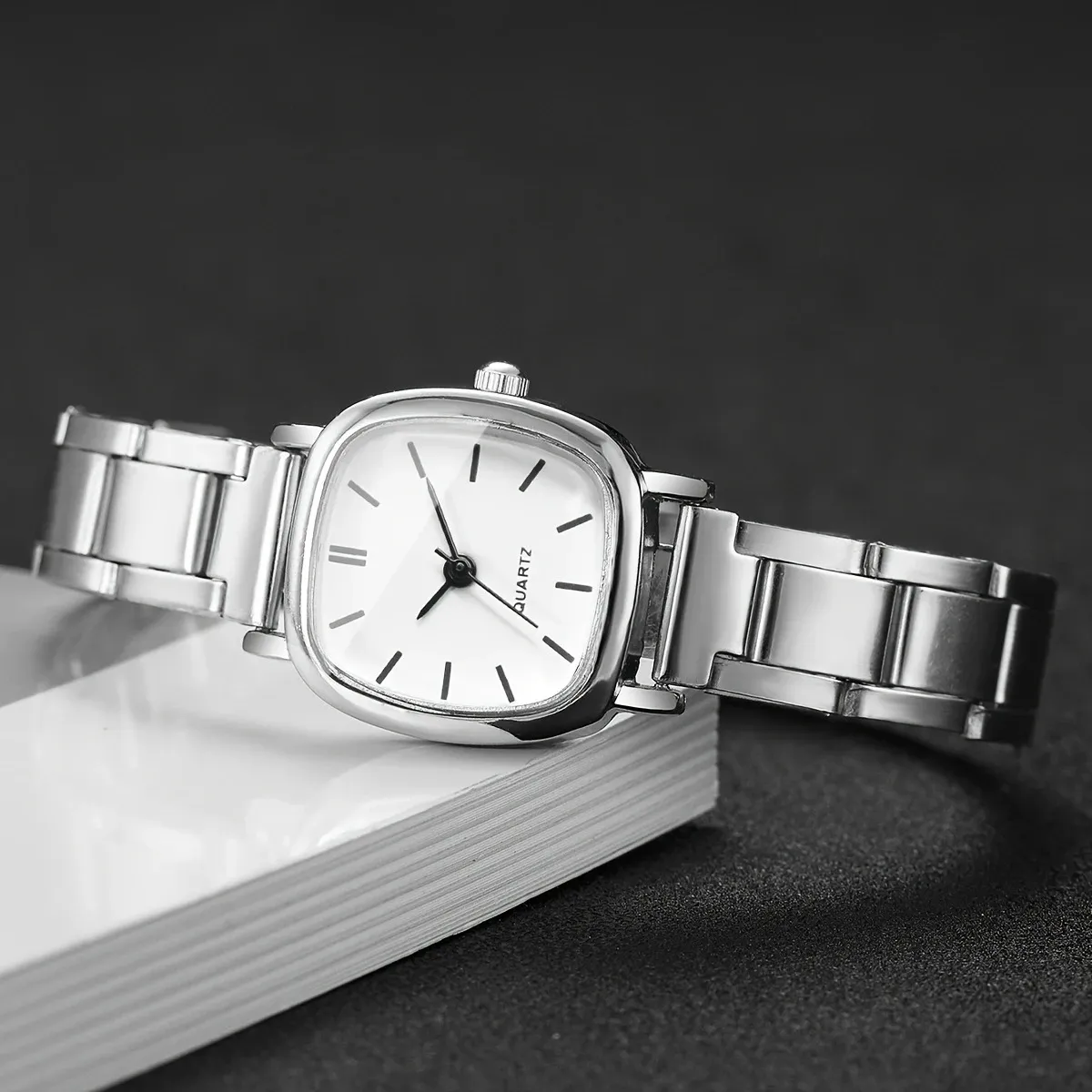 Women's Watch Girls Niche High-End Stainless Steel Band Casual Fashion Student Bracelet Watch Elegant Ladies Wristwatch Timepiece Gift thumbnail 3
