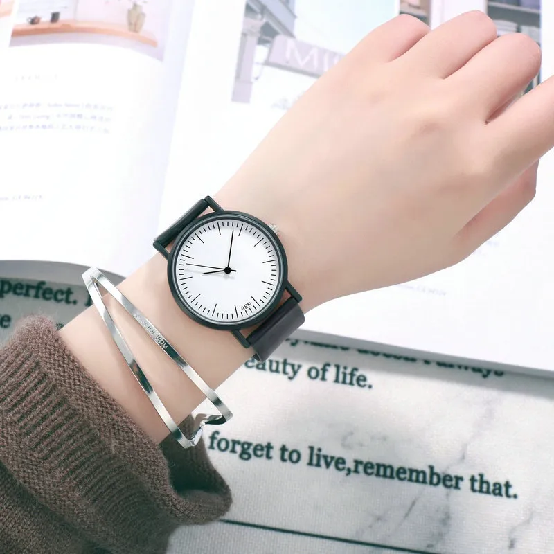 Stylish Korean Style Couple's Watch for Students - Simple Fashionable Sports Casual Retro College Style Wristwatch for Men and Women thumbnail 8