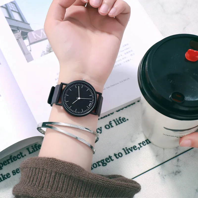 Stylish Korean Style Couple's Watch for Students - Simple Fashionable Sports Casual Retro College Style Wristwatch for Men and Women thumbnail 10