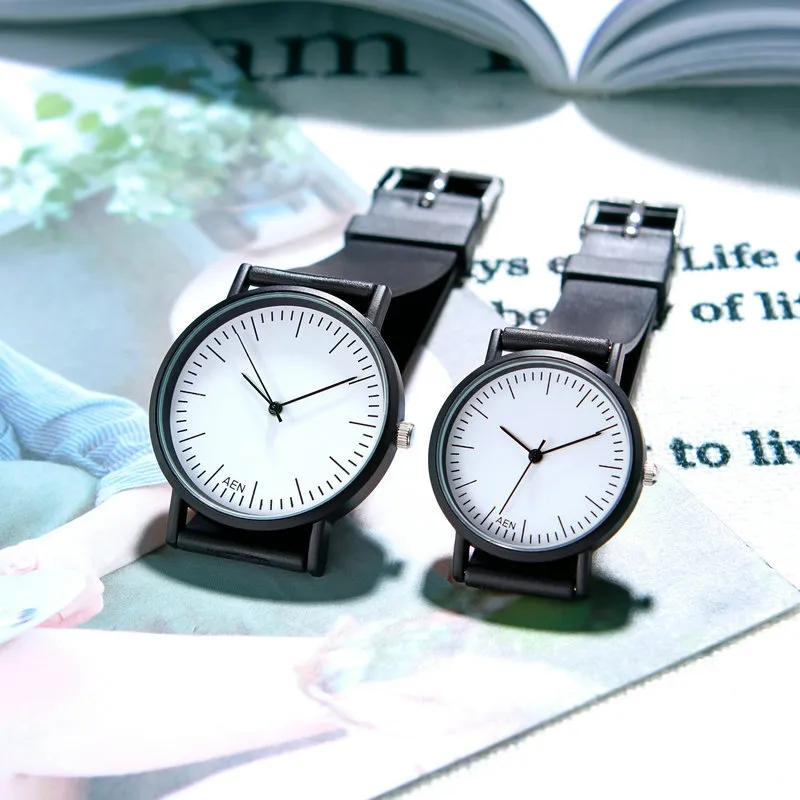 Stylish Korean Style Couple's Watch for Students - Simple Fashionable Sports Casual Retro College Style Wristwatch for Men and Women showcase 8
