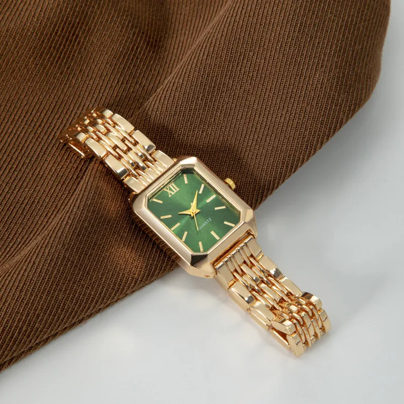Women's Square Quartz Watch with Stainless Steel Band - Simple, Versatile, Fashionable, Light Luxury Wristwatch for Everyday Wear showcase 3