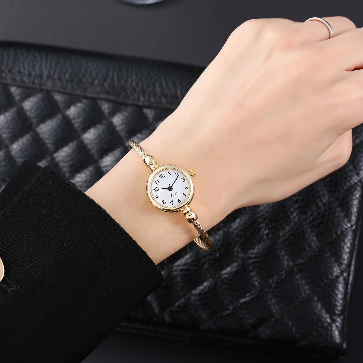 Women's Casual Quartz Watch - Small, Simple, Trendy K-Style Wristwatch with Bracelet - Perfect for Students and Everyday Wear thumbnail 6