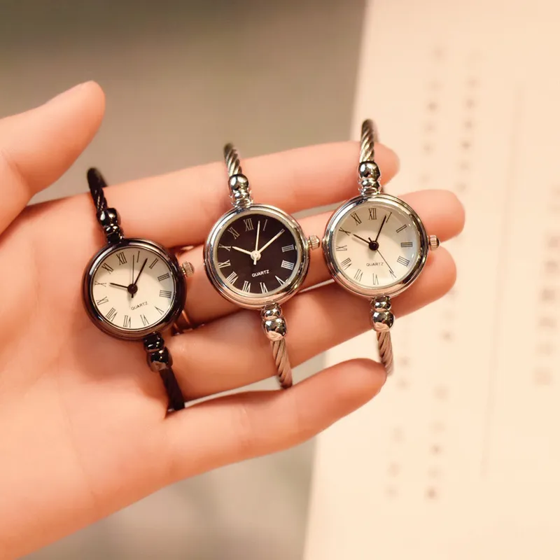 Women's Casual Quartz Watch - Small, Simple, Trendy K-Style Wristwatch with Bracelet - Perfect for Students and Everyday Wear showcase 1