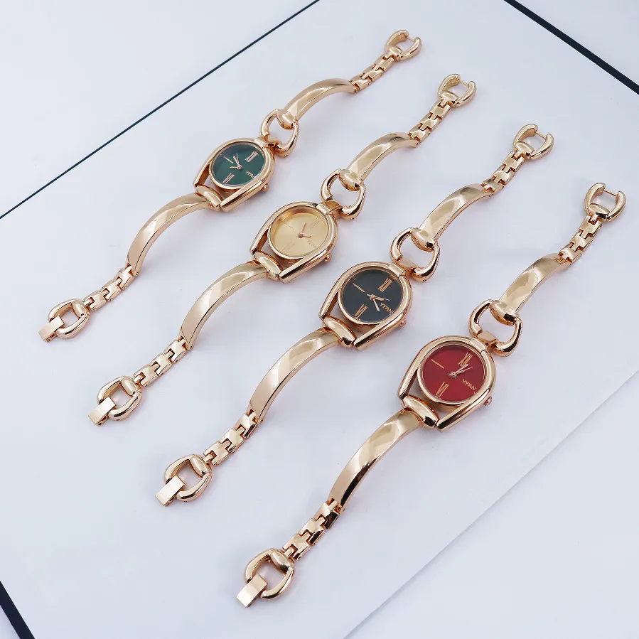 Women's Retro Button Ring Watch - Fashion Temperament Bracelet Watch - Casual Quartz Wristwatch for Ladies showcase 13