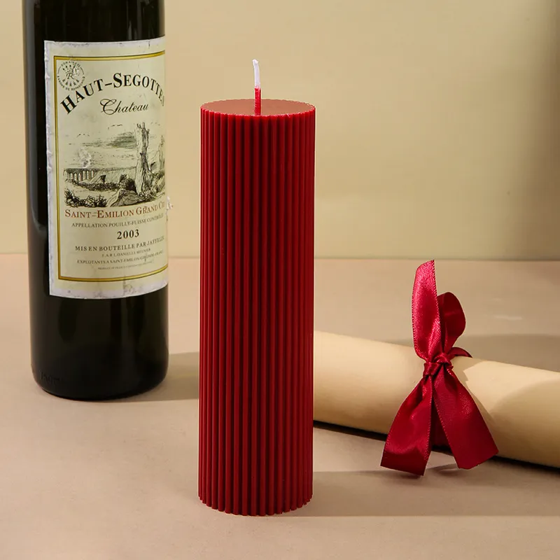 French Vintage Wine Red Cylindrical Aromatherapy Candle - Niche High-End Romantic Candle for Wedding Ceremony & Home Candlestick Ornaments showcase 11