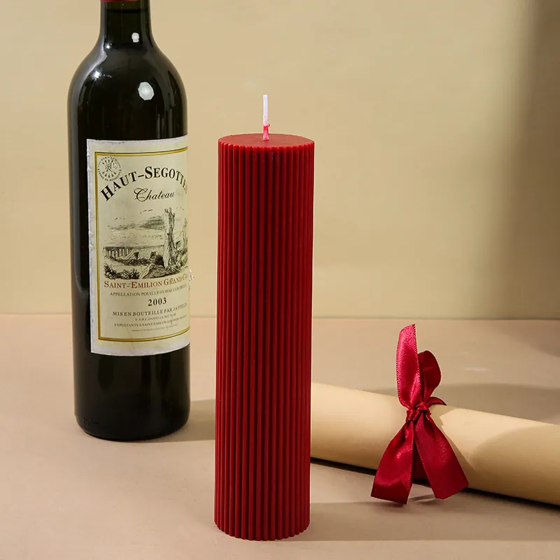 French Vintage Wine Red Cylindrical Aromatherapy Candle - Niche High-End Romantic Candle for Wedding Ceremony & Home Candlestick Ornaments showcase 12
